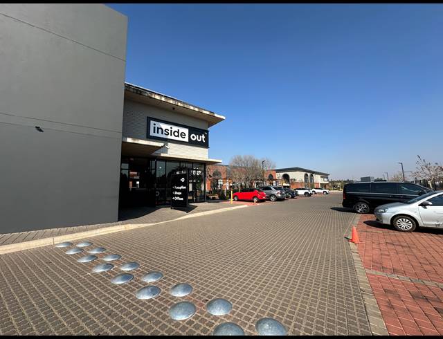 23M² OFFICE TO LET IN ROOIHUISKRAAL NORTH